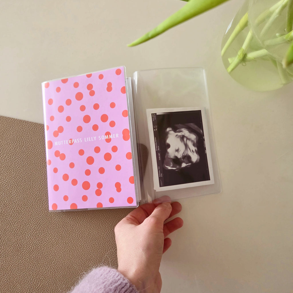 Mutterpasshülle Lilly I personalisierbar